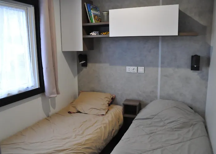Mobilhome Cote Landaise Les Dunes De Contis 4 مكان تخييم سان جوليان-أون-بورن