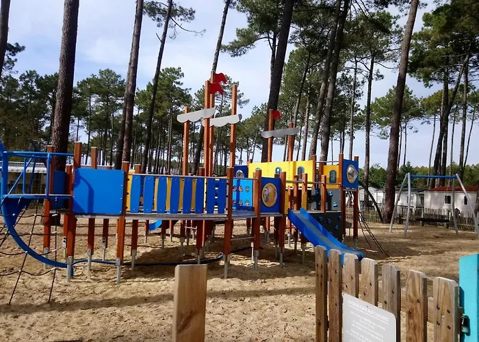Mobilhome Cote Landaise Les Dunes De Contis 4 مكان تخييم سان جوليان-أون-بورن
